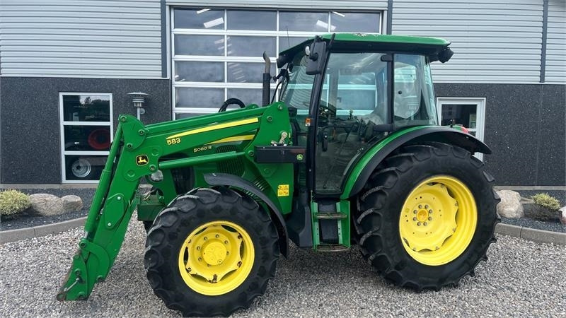 John Deere 5080R Med frontlæsser - Traktor: slika 1 John Deere 5080R Med frontlæsser - Traktor: slika 1
