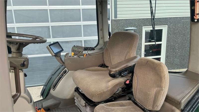 John Deere 8260R - Traktor: slika 5 John Deere 8260R - Traktor: slika 5