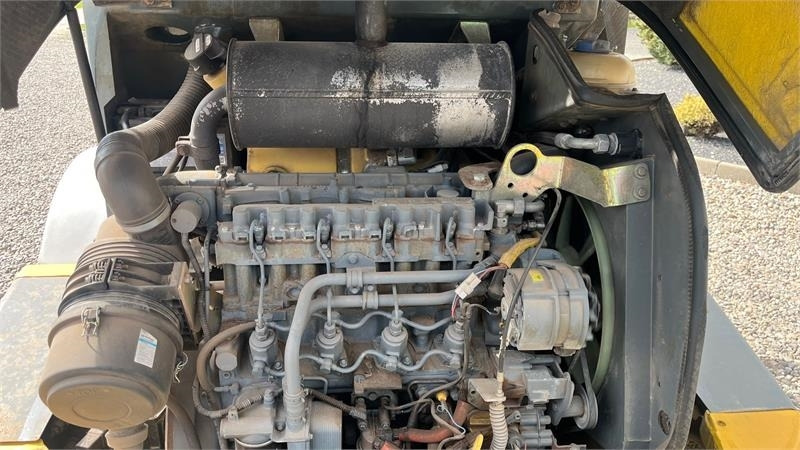 Kramer 750T Allrad med pallegafler og adabter. Med telesk - Utovarivač točkaš: slika 5 Kramer 750T Allrad med pallegafler og adabter. Med telesk - Utovarivač točkaš: slika 5