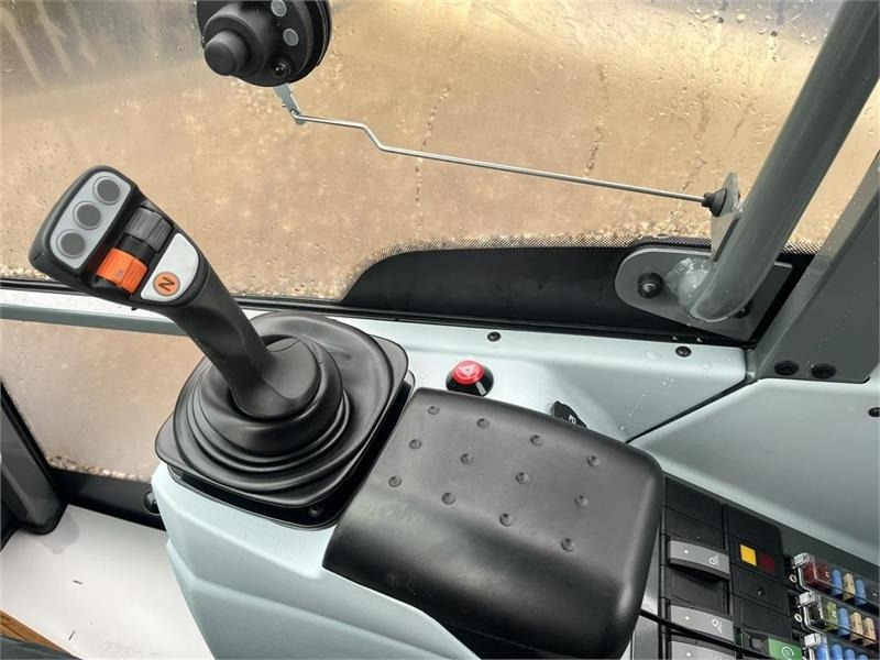 Kramer KL25.5T med teleskoparm, så den har stor rækkevidd - Utovarivač točkaš: slika 3 Kramer KL25.5T med teleskoparm, så den har stor rækkevidd - Utovarivač točkaš: slika 3