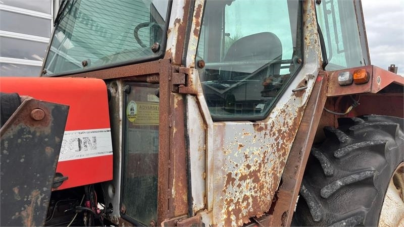 Massey Ferguson 690 Speedshift med frontlæsser - Traktor: slika 5 Massey Ferguson 690 Speedshift med frontlæsser - Traktor: slika 5