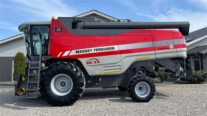 Massey Ferguson 7370 BETA. Gårdmaskine med kun 1080 motortimer. Me - Kombinovani kombajn: slika 1 Massey Ferguson 7370 BETA. Gårdmaskine med kun 1080 motortimer. Me - Kombinovani kombajn: slika 1