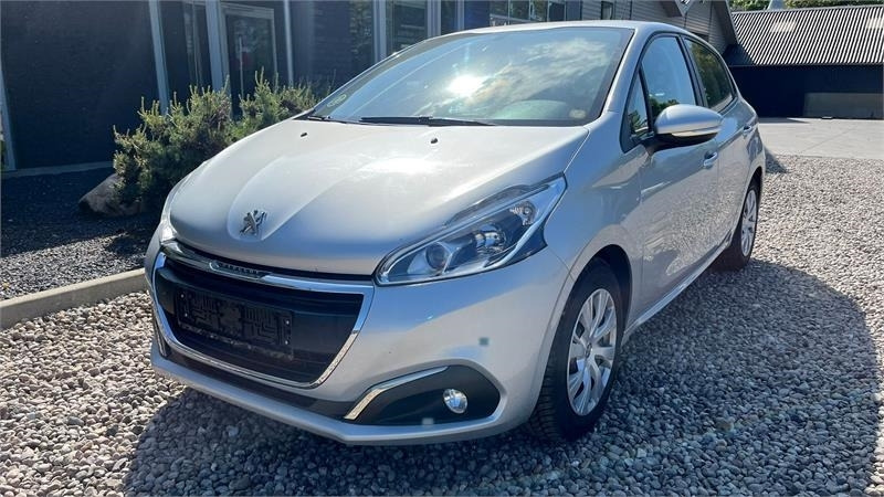 Peugeot 208 1,6 BlueHDi 100 Active Van 5d. NYSYNET og KUN - Minibus, Putnički kombi: slika 3 Peugeot 208 1,6 BlueHDi 100 Active Van 5d. NYSYNET og KUN - Minibus, Putnički kombi: slika 3