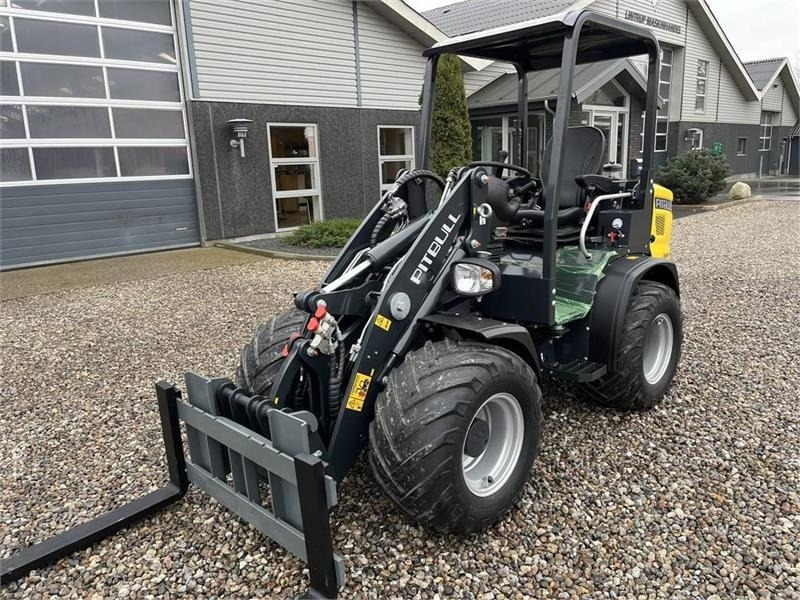 Pitbull X24-26V med lyspakke og 400mm hjulmontering. - Zglobni utovarivač: slika 3 Pitbull X24-26V med lyspakke og 400mm hjulmontering. - Zglobni utovarivač: slika 3