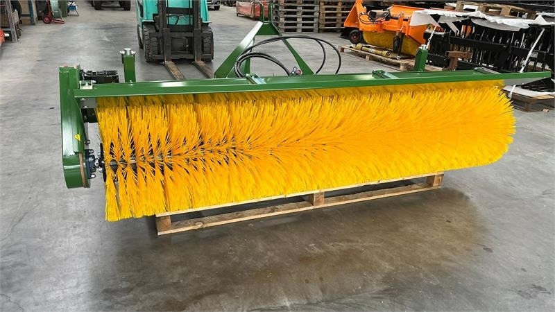 Thyregod TK 2800 med nylon børster og hydraulisk sving. bre - Metle: slika 3 Thyregod TK 2800 med nylon børster og hydraulisk sving. bre - Metle: slika 3