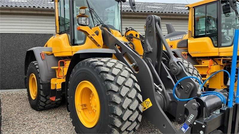 Volvo L 90H H2 fabriksny Dansk maskine med masser af ud - Utovarivač točkaš: slika 1 Volvo L 90H H2 fabriksny Dansk maskine med masser af ud - Utovarivač točkaš: slika 1