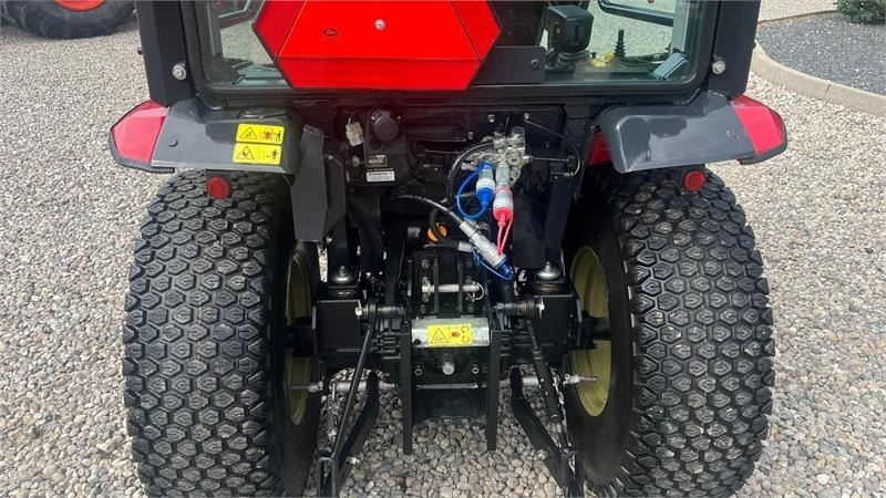 Yanmar YT 235H 4WD Snow Edition med sneplov og spreder - Traktor: slika 5 Yanmar YT 235H 4WD Snow Edition med sneplov og spreder - Traktor: slika 5