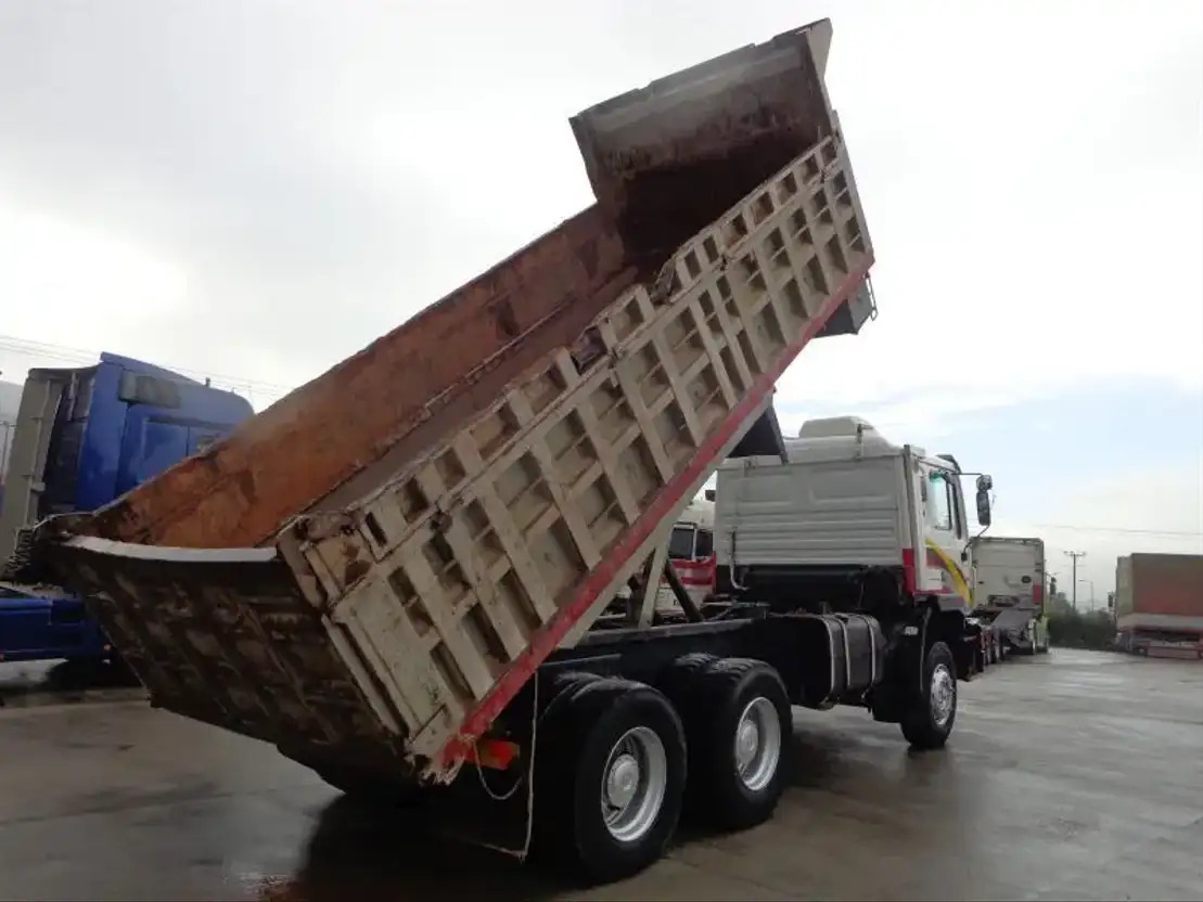 MAN 26.372 MAN 26.372 6X4 - Istovarivač: slika 4 MAN 26.372 MAN 26.372 6X4 - Istovarivač: slika 4