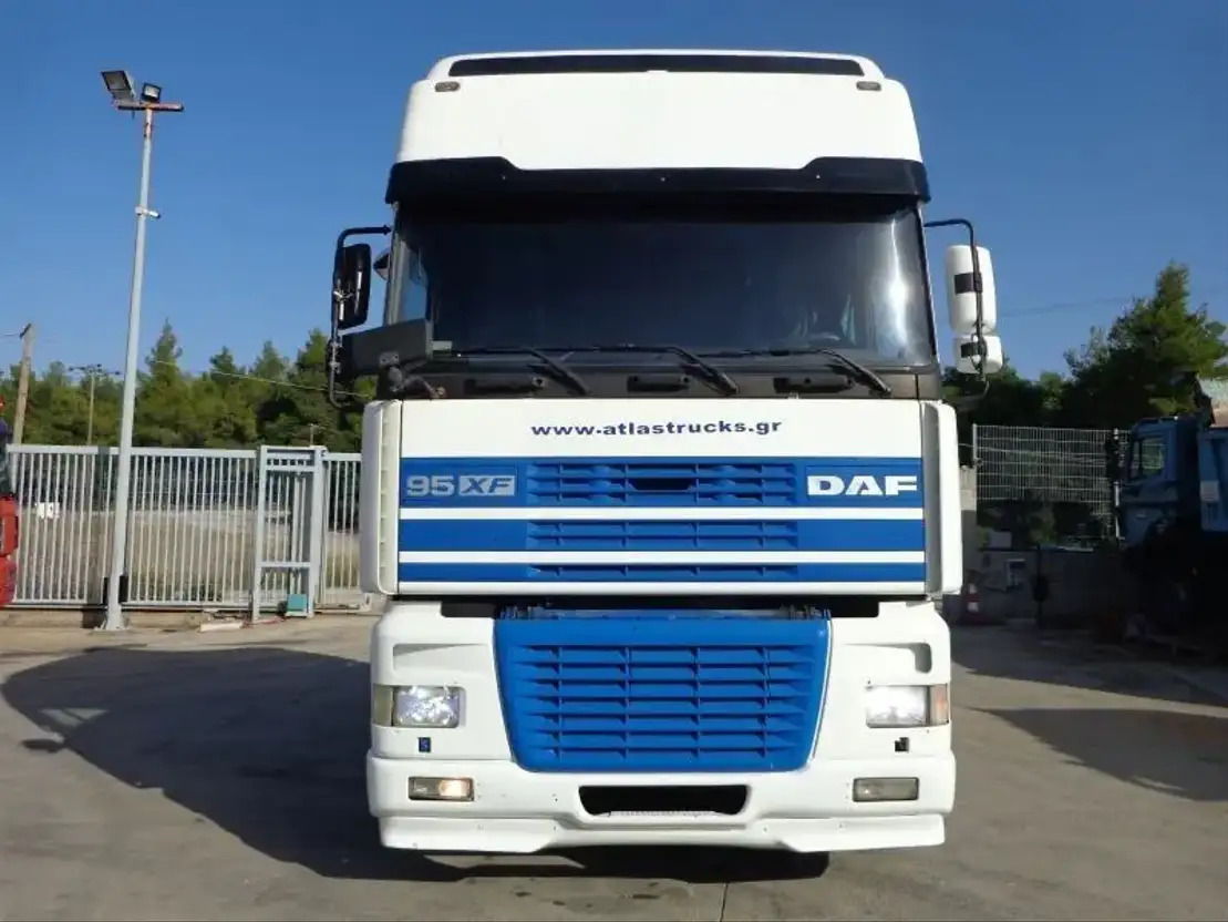 DAF XF 480 DAF XF.480 4X2 Super Space Intarder - Tegljač: slika 3 DAF XF 480 DAF XF.480 4X2 Super Space Intarder - Tegljač: slika 3