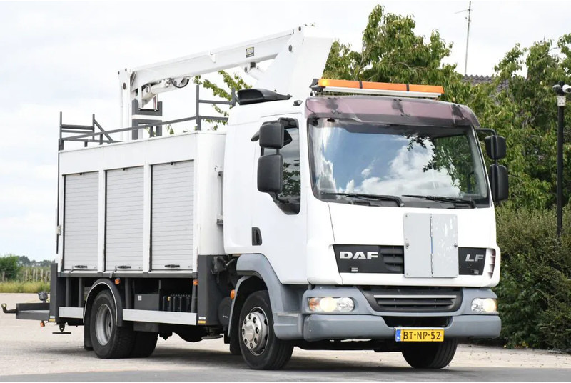 DAF LF 45.160 ARBEITSBUHNE/SKYWORKER/HOOGWERKER!!EURO4!! CUSTERS!! - Kamion: slika 2 DAF LF 45.160 ARBEITSBUHNE/SKYWORKER/HOOGWERKER!!EURO4!! CUSTERS!! - Kamion: slika 2
