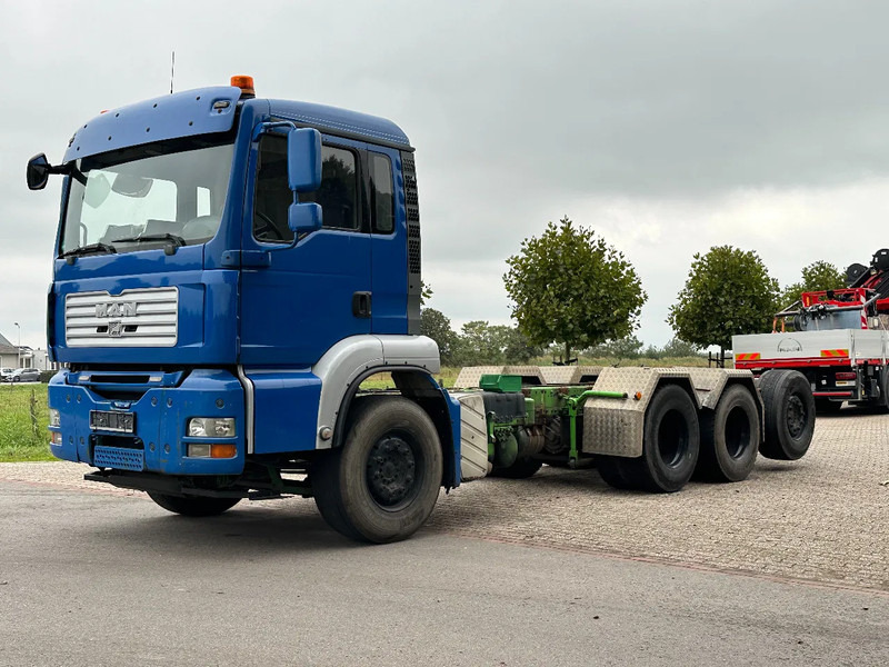 MAN TGA 35.480 8x4!!TRIPLE CHASSIS!! - Kamion sa golom šasijom i zatvorenom kabinom: slika 3 MAN TGA 35.480 8x4!!TRIPLE CHASSIS!! - Kamion sa golom šasijom i zatvorenom kabinom: slika 3