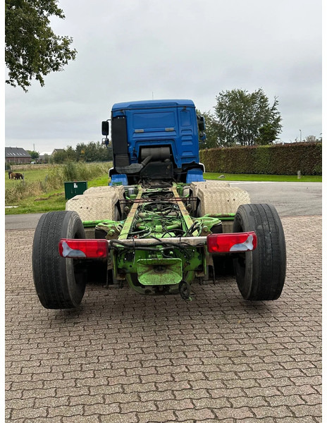 MAN TGA 35.480 8x4!!TRIPLE CHASSIS!! - Kamion sa golom šasijom i zatvorenom kabinom: slika 4 MAN TGA 35.480 8x4!!TRIPLE CHASSIS!! - Kamion sa golom šasijom i zatvorenom kabinom: slika 4