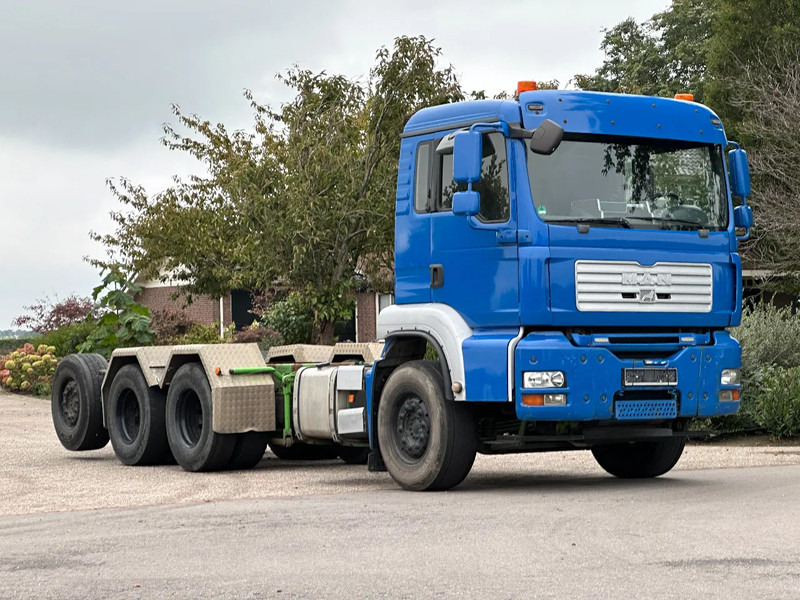 MAN TGA 35.480 8x4!!TRIPLE CHASSIS!! - Kamion sa golom šasijom i zatvorenom kabinom: slika 1 MAN TGA 35.480 8x4!!TRIPLE CHASSIS!! - Kamion sa golom šasijom i zatvorenom kabinom: slika 1