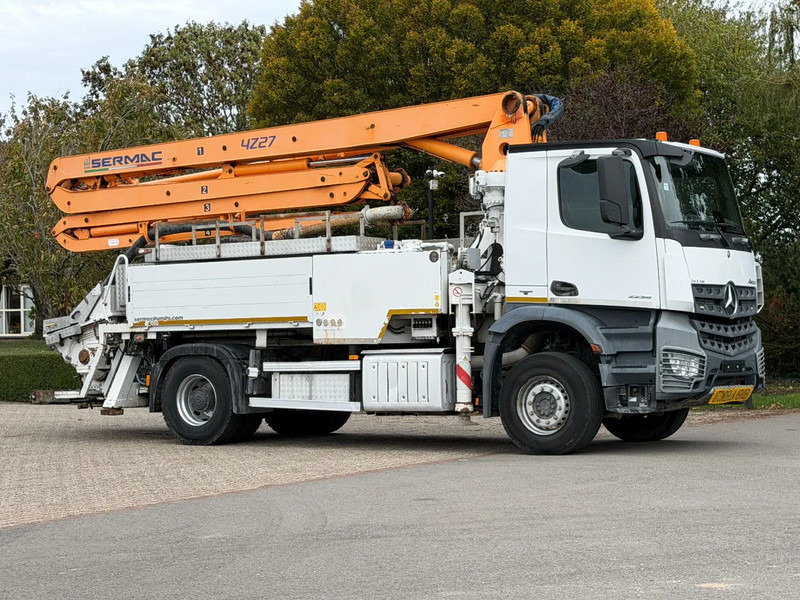 Mercedes-Benz Arocs 2236 PUMI/BETONPOMP!!BETONPUMPE 2017!!SERMAC 4Z27!! only 862 hours!! - Auto pumpa za beton: slika 3 Mercedes-Benz Arocs 2236 PUMI/BETONPOMP!!BETONPUMPE 2017!!SERMAC 4Z27!! only 862 hours!! - Auto pumpa za beton: slika 3