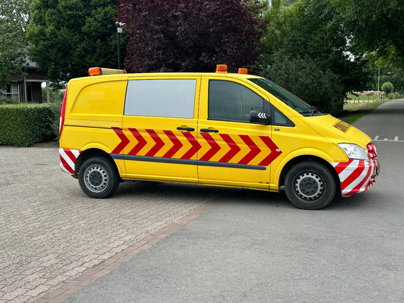 Mercedes-Benz Vito 113 CDI AUTOMAAT!!CONVOI EXCEPTIONNEL!!BEGELEIDINGSWAGEN!! - Mali kombi: slika 2 Mercedes-Benz Vito 113 CDI AUTOMAAT!!CONVOI EXCEPTIONNEL!!BEGELEIDINGSWAGEN!! - Mali kombi: slika 2