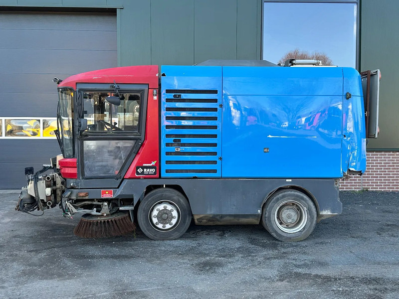 Ravo 580 VEEGMACHINE/SWEEPER!! - Autočistilica: slika 2 Ravo 580 VEEGMACHINE/SWEEPER!! - Autočistilica: slika 2