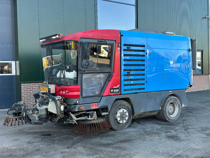 Ravo 580 VEEGMACHINE/SWEEPER!! - Autočistilica: slika 1 Ravo 580 VEEGMACHINE/SWEEPER!! - Autočistilica: slika 1