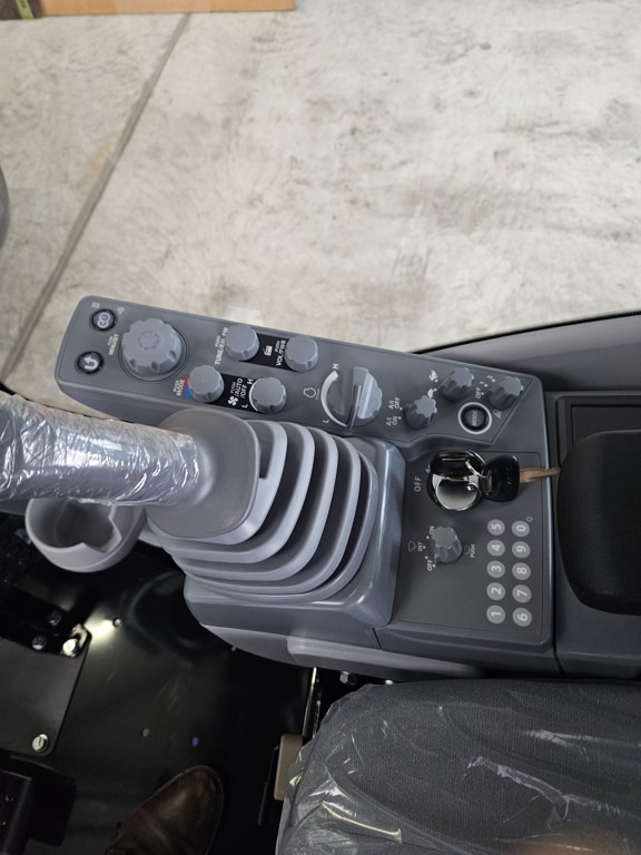 Hitachi ZX-5 ZX-6 - YA60038791 - Kabina za Građevinska mašina: slika 3 Hitachi ZX-5 ZX-6 - YA60038791 - Kabina za Građevinska mašina: slika 3