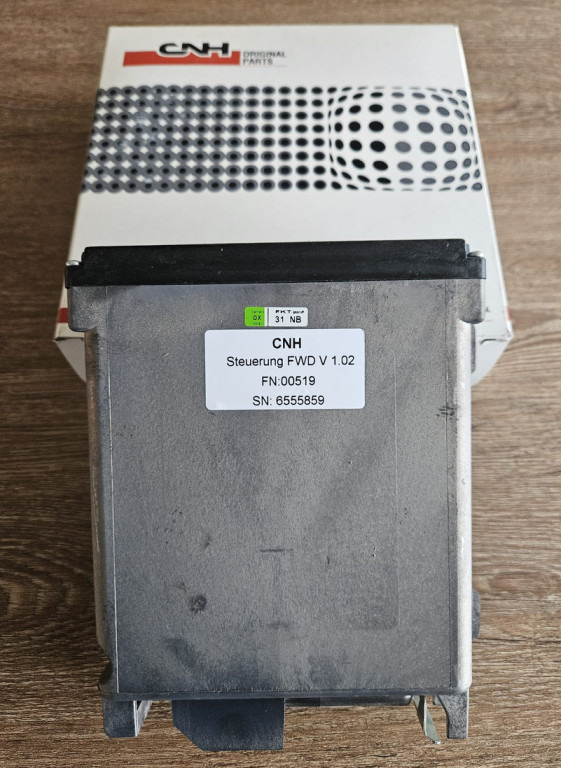 New Holland 6555859 - 3004050 - Upravljačka jedinica za Građevinska mašina: slika 3 New Holland 6555859 - 3004050 - Upravljačka jedinica za Građevinska mašina: slika 3