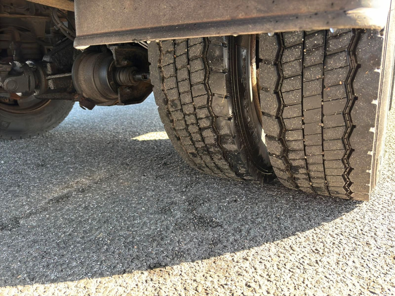 Dostavno vozilo sa ceradom Iveco EuroCargo 75E16: slika 12