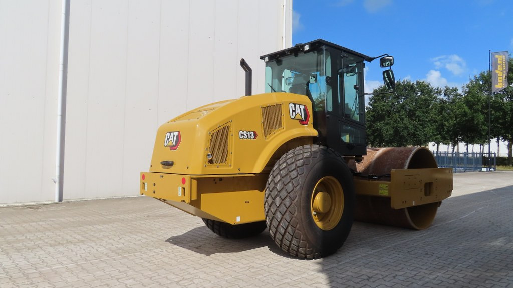 Caterpillar CS13 - Kompaktor: slika 2 Caterpillar CS13 - Kompaktor: slika 2