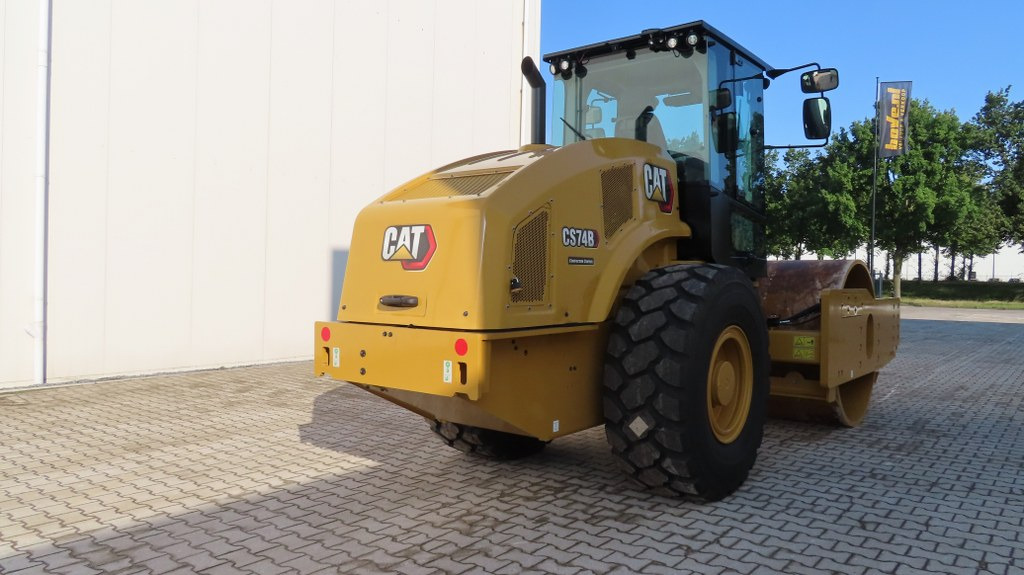 Caterpillar CS74B - Kompaktor: slika 2 Caterpillar CS74B - Kompaktor: slika 2