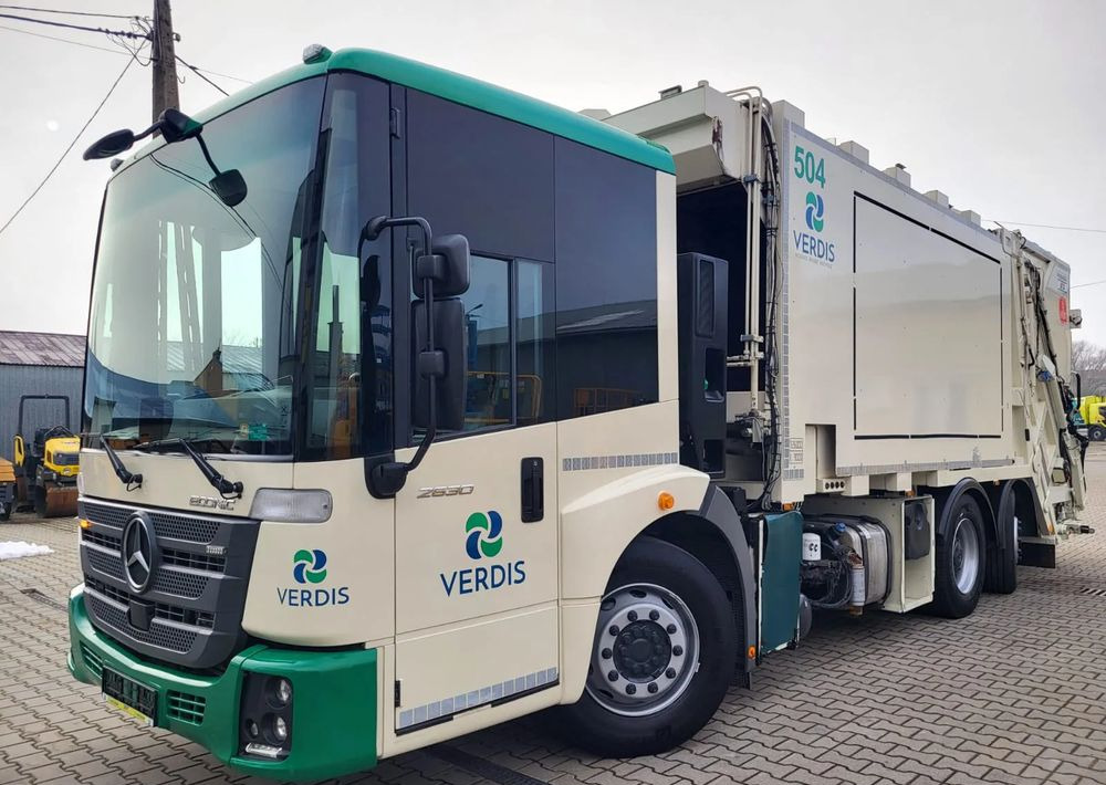 Mercedes-Benz Econic 2630 dwukomorowa - Kamion za smeće: slika 1 Mercedes-Benz Econic 2630 dwukomorowa - Kamion za smeće: slika 1