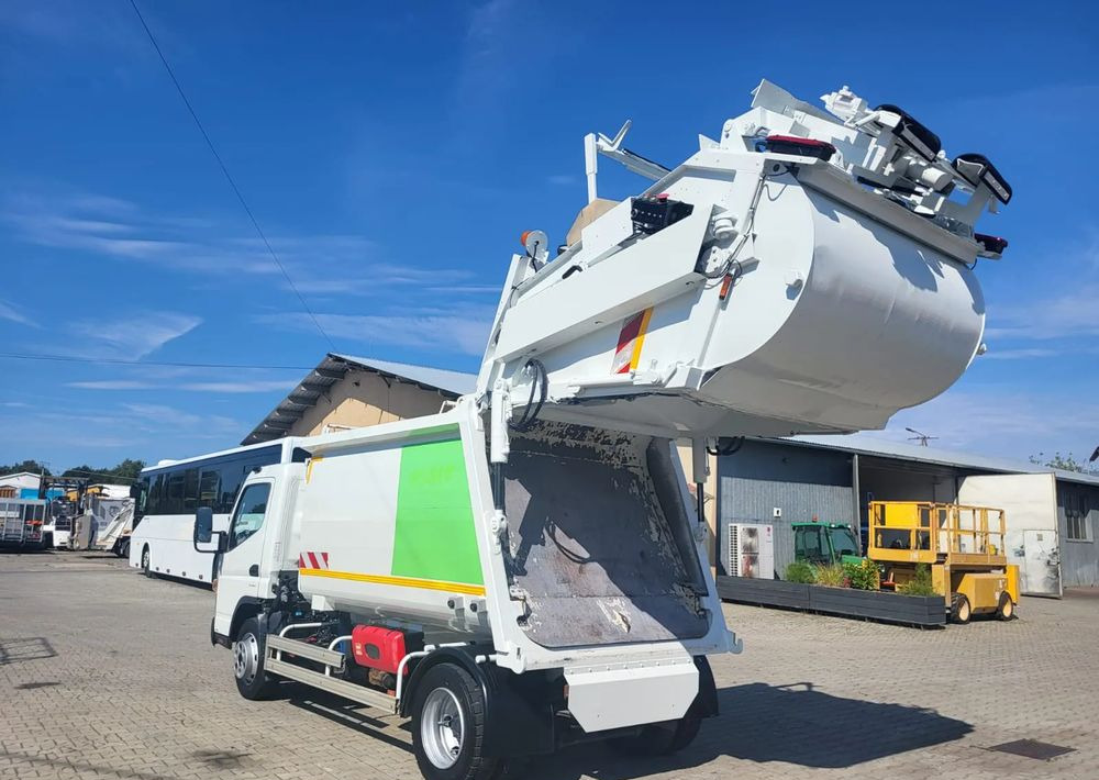 Mitsubishi Fuso Canter - Kamion za smeće: slika 4 Mitsubishi Fuso Canter - Kamion za smeće: slika 4