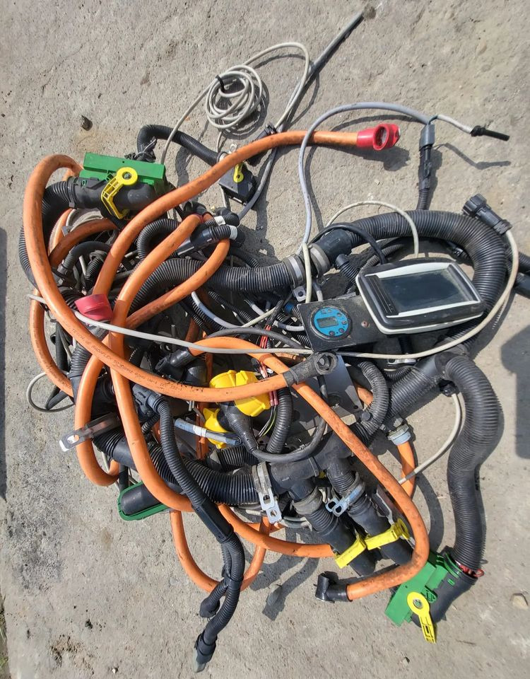 Przekaźniki, sterownik i wiązka volvo - Električni sistem za Kamion: slika 4 Przekaźniki, sterownik i wiązka volvo - Električni sistem za Kamion: slika 4