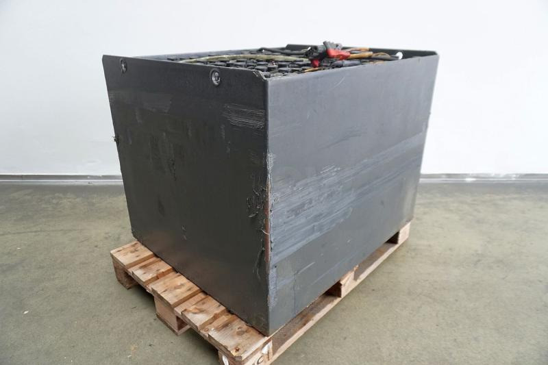 GRUMA 80 Volt 5 PzS 775 Ah - Baterija za Oprema za rukovanje materijalima: slika 2 GRUMA 80 Volt 5 PzS 775 Ah - Baterija za Oprema za rukovanje materijalima: slika 2