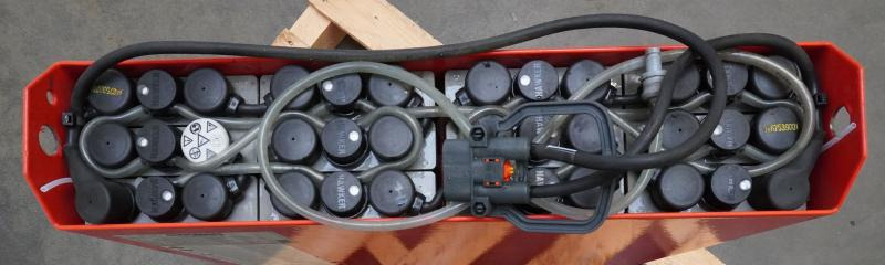 HAWKER 24 Volt 2 PzB 200 Ah - Baterija za Oprema za rukovanje materijalima: slika 3 HAWKER 24 Volt 2 PzB 200 Ah - Baterija za Oprema za rukovanje materijalima: slika 3