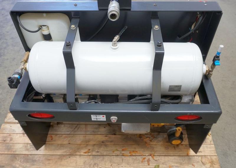 LINDE Kompressor für Druckluftbremsanlage Linde P 80 - Zračne kočnice za Vučno vozilo: slika 4 LINDE Kompressor für Druckluftbremsanlage Linde P 80 - Zračne kočnice za Vučno vozilo: slika 4