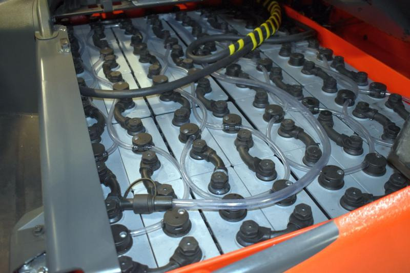 Linde E 30/600 H 1252 - Električni viljuškar: slika 5 Linde E 30/600 H 1252 - Električni viljuškar: slika 5