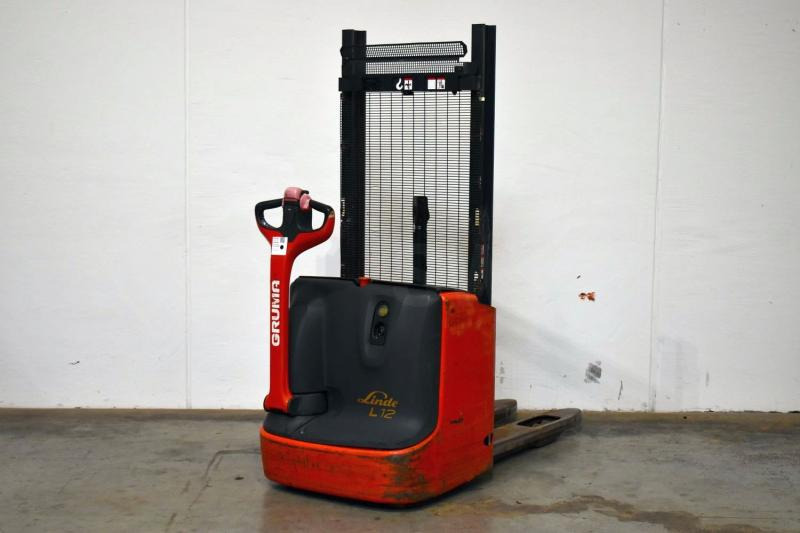 Linde L 12 i 1172 - Slagač: slika 1 Linde L 12 i 1172 - Slagač: slika 1