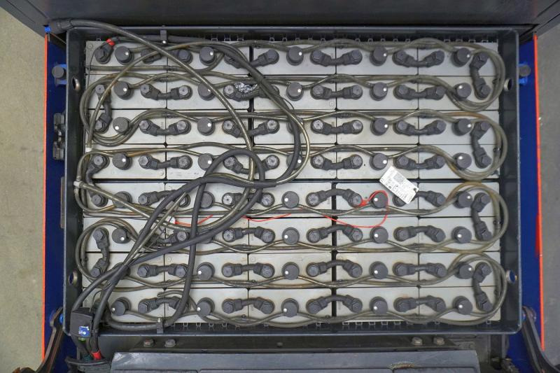 Linde P 250 SWB 127-05 - Vučno vozilo: slika 5 Linde P 250 SWB 127-05 - Vučno vozilo: slika 5