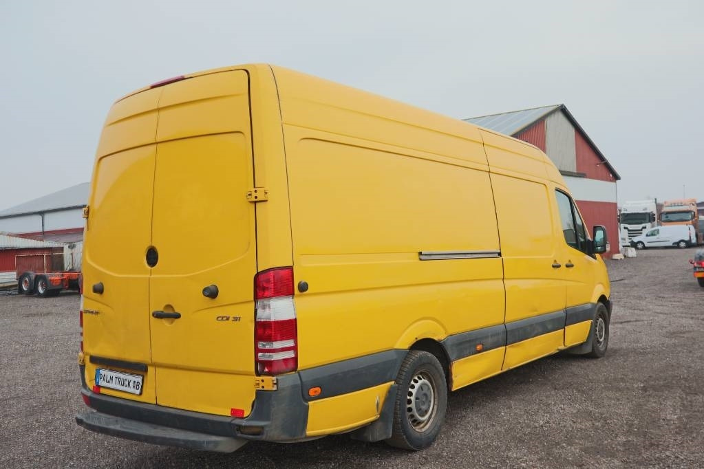 Mercedes-Benz SPRINTER Serie 2755 - Furgon: slika 4 Mercedes-Benz SPRINTER Serie 2755 - Furgon: slika 4