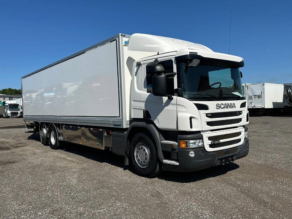 Scania P 360 - Kamion sa zatvorenim sandukom: slika 2 Scania P 360 - Kamion sa zatvorenim sandukom: slika 2
