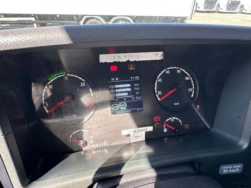 Scania P 360 - Kamion sa zatvorenim sandukom: slika 3 Scania P 360 - Kamion sa zatvorenim sandukom: slika 3
