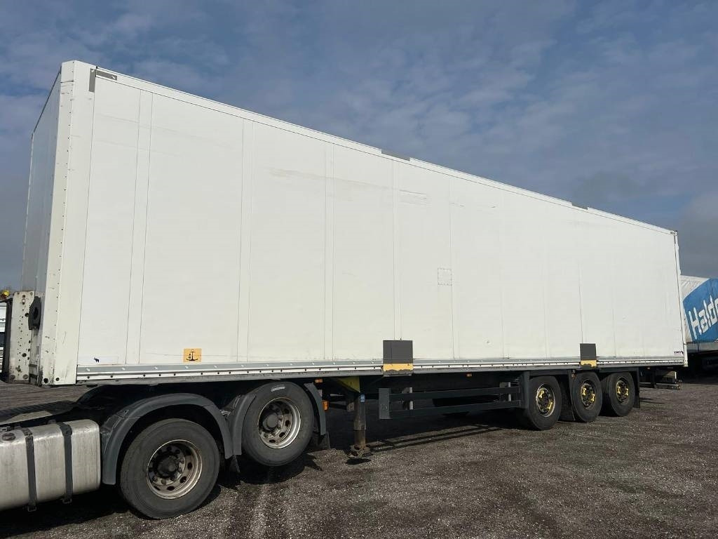 Schmitz Cargobull serie 2615 - Poluprikolica sa zatvorenim sandukom: slika 2 Schmitz Cargobull serie 2615 - Poluprikolica sa zatvorenim sandukom: slika 2