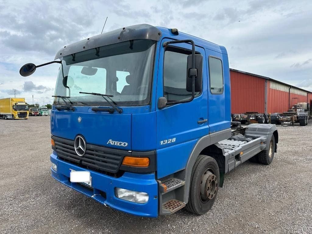 Mercedes-Benz 1328 LS 4X2 serie 1277 - Tegljač: slika 1 Mercedes-Benz 1328 LS 4X2 serie 1277 - Tegljač: slika 1