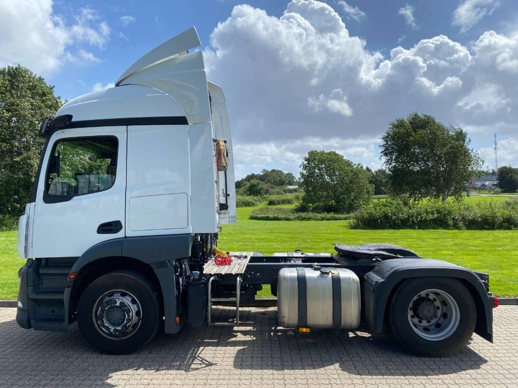 Mercedes-Benz Actros 1835 - Tegljač: slika 5 Mercedes-Benz Actros 1835 - Tegljač: slika 5