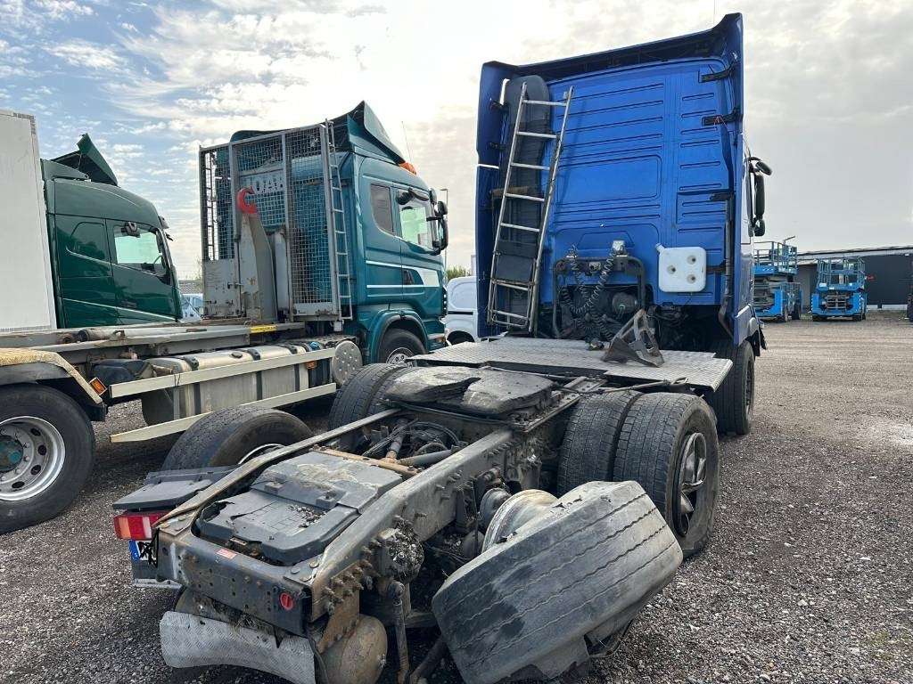 Volvo FH 6*2 Serie 1657 - Tegljač: slika 4 Volvo FH 6*2 Serie 1657 - Tegljač: slika 4