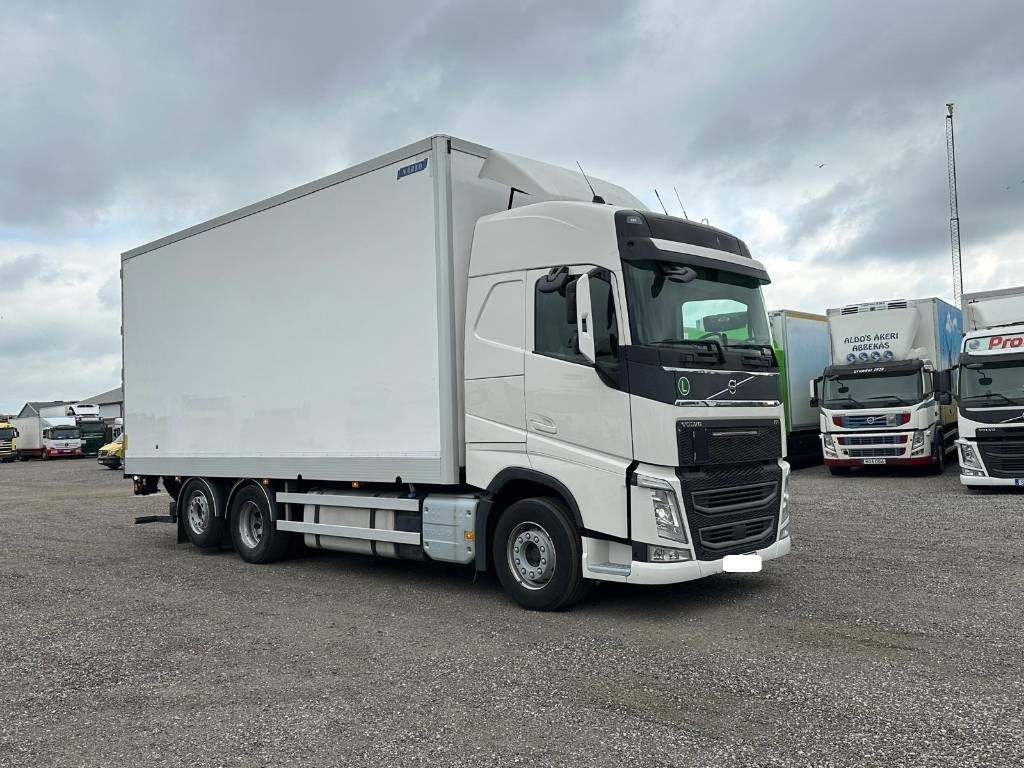 Volvo FH 500 serie 0550 - Kamion sa zatvorenim sandukom: slika 4 Volvo FH 500 serie 0550 - Kamion sa zatvorenim sandukom: slika 4