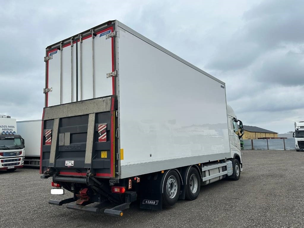 Volvo FH 500 serie 0550 - Kamion sa zatvorenim sandukom: slika 2 Volvo FH 500 serie 0550 - Kamion sa zatvorenim sandukom: slika 2