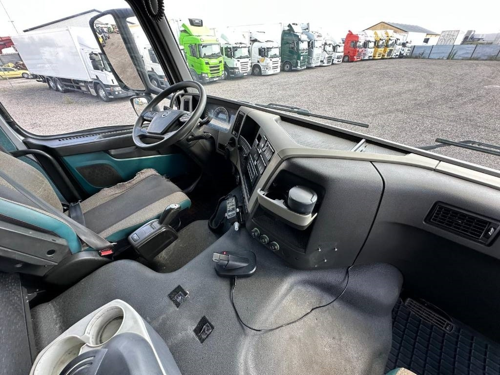 Volvo FM 6*2 370 serie 8607 - Mikser za beton: slika 5 Volvo FM 6*2 370 serie 8607 - Mikser za beton: slika 5