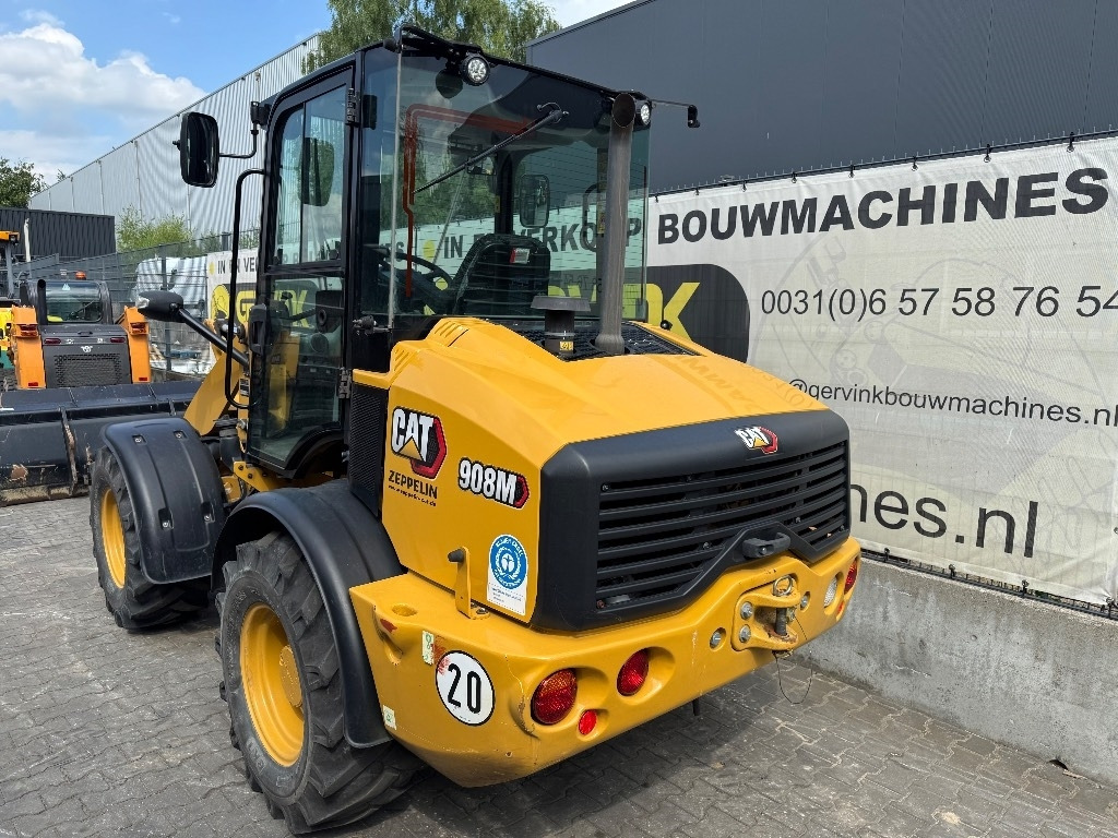 CAT 908 M - Utovarivač točkaš: slika 2 CAT 908 M - Utovarivač točkaš: slika 2