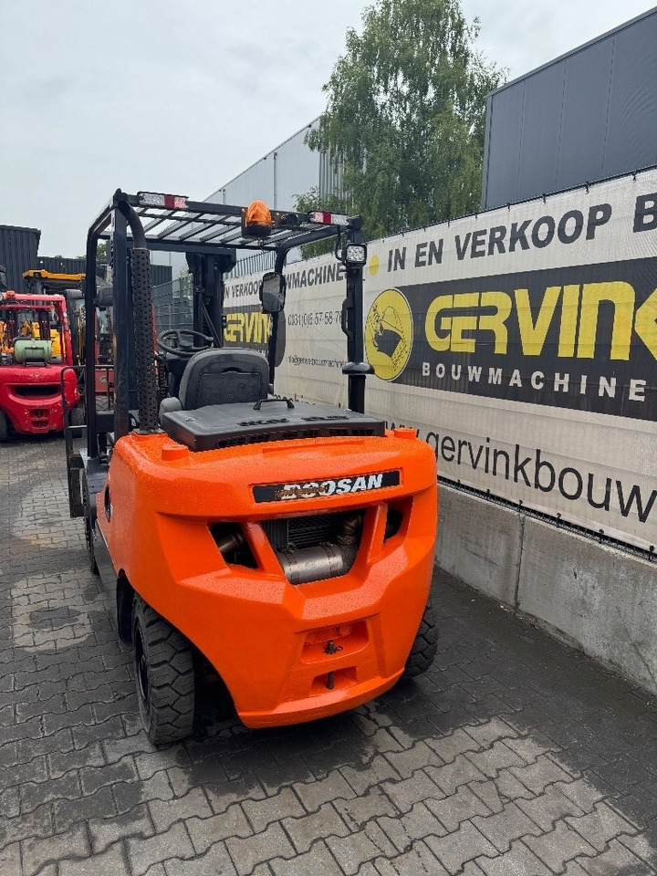 Dizel viljuškar Doosan D 40 SC-7: slika 10