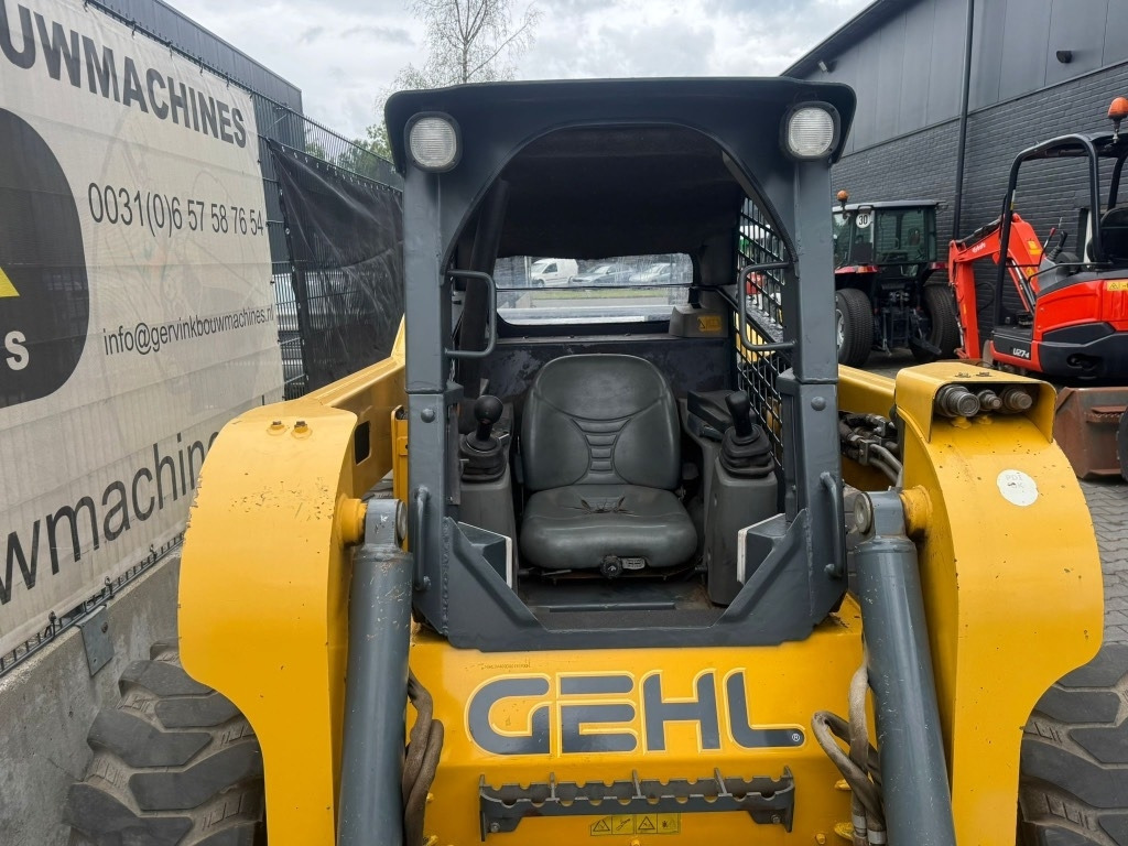 Gehl V 400 - Mini utovarivač: slika 5 Gehl V 400 - Mini utovarivač: slika 5