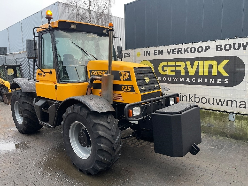 JCB Fastrac 125 - Traktor: slika 2 JCB Fastrac 125 - Traktor: slika 2