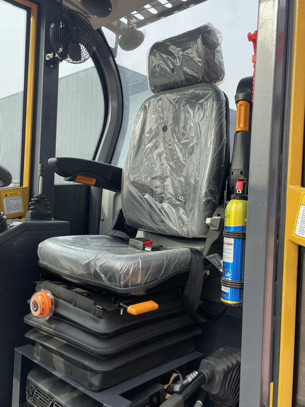 Qingdao Promising CE Telescopic Loader ZL15 - Teleskopski utovarivač na točkovima: slika 4 Qingdao Promising CE Telescopic Loader ZL15 - Teleskopski utovarivač na točkovima: slika 4